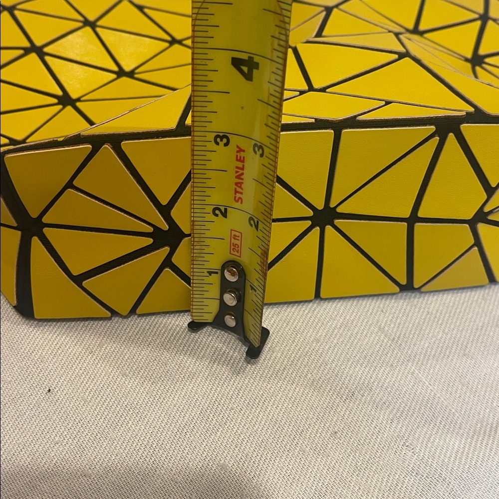 1212104 Patrizia Luca Yellow and Black Geometric Clutch - Picture 7 of 7